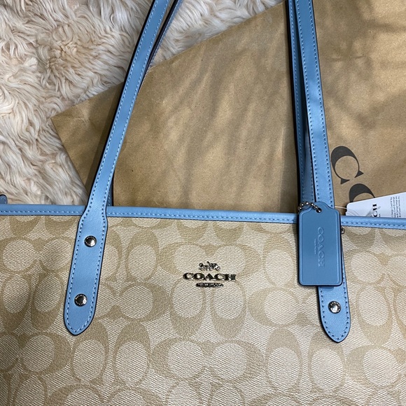 Authentic Coach Bag - Picture 3 of 9